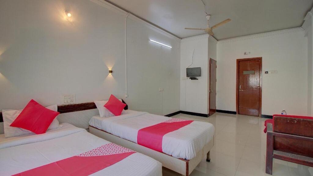Hotel New Natraj Kolhapur Exterior photo