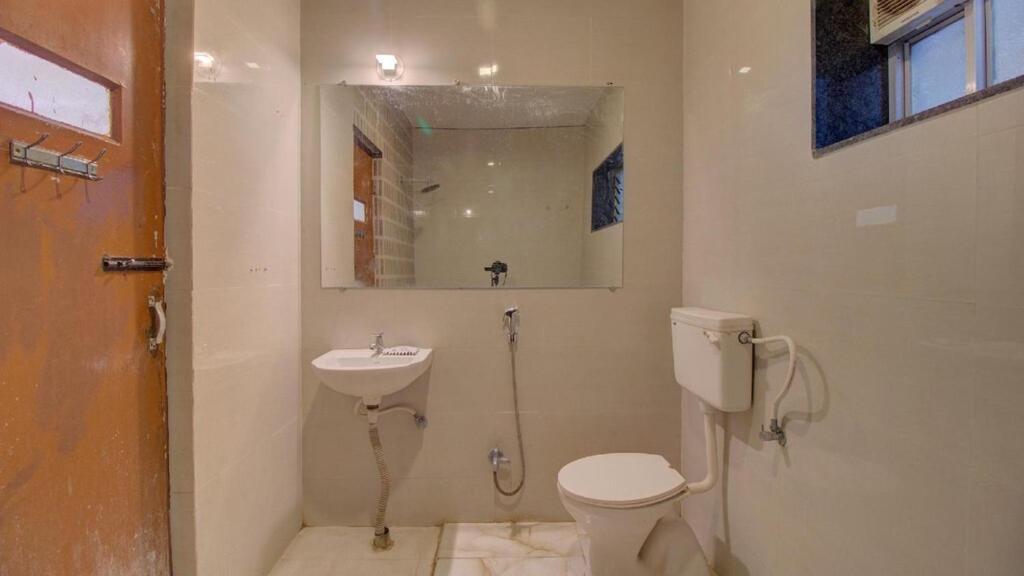 Hotel New Natraj Kolhapur Exterior photo